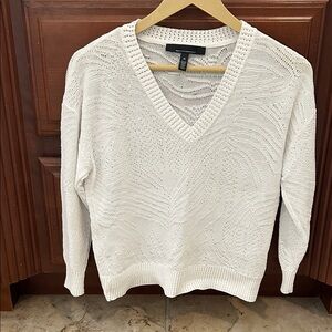 WHBM Elegant White V-Neck Sweater size M